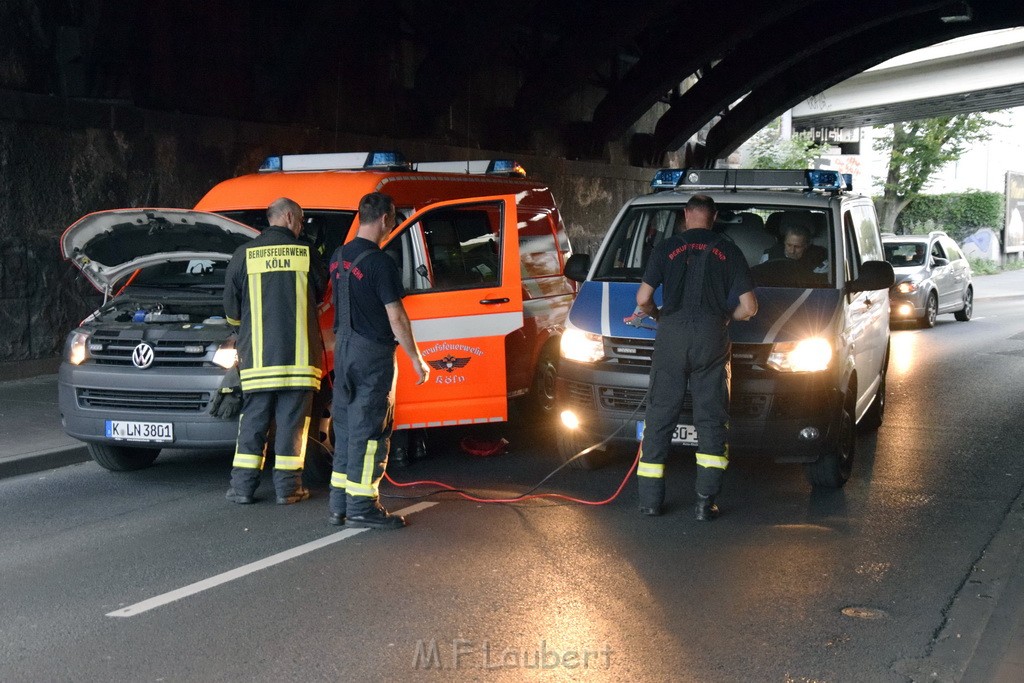 Feuer 1 Koeln Humboldt Gremberg Rolshoerstr P28.JPG - Miklos Laubert